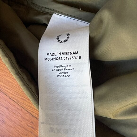 Fred Perry London Men's Quilted Jacket - Picture 4 of 4